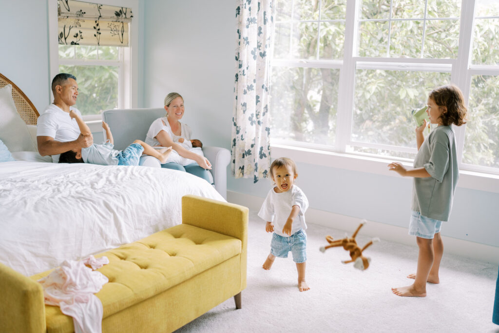 Lifestyle newborn family photography in Honolulu