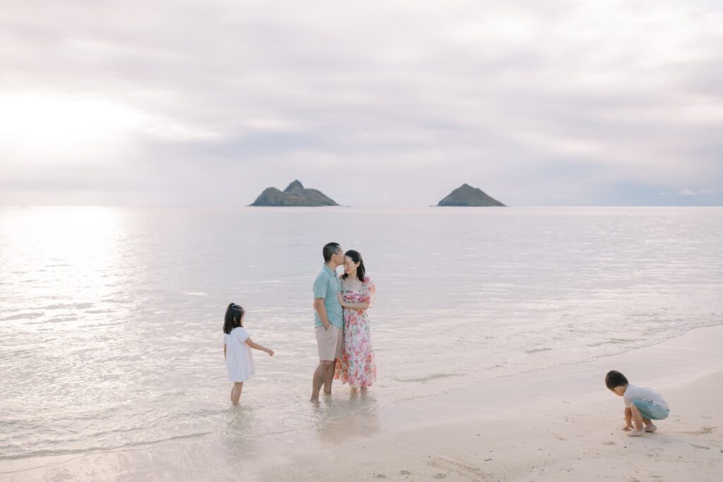 Family photo session in Lanikai Beach, Kailua, Hawai'i